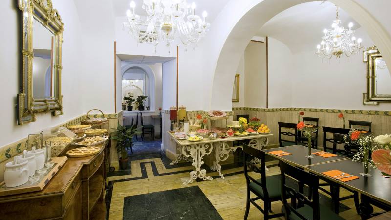 hotel-villa-san-lorenzo-maria-rome-restaurant-6